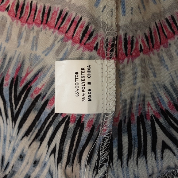 Shirt - Picture 4 of 5